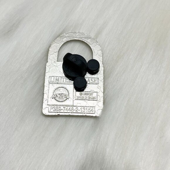 🔮 5/$25 Disney Chip 'n' Dale - Dale Lock Pin - Picture 3 of 3